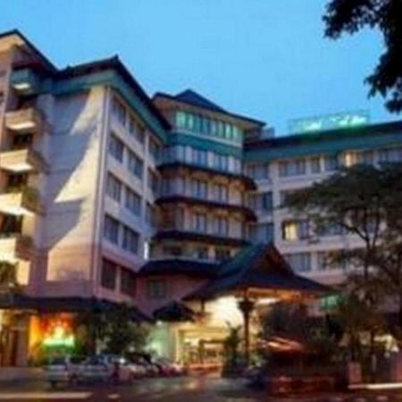 科达顿酒店 万隆 外观 照片